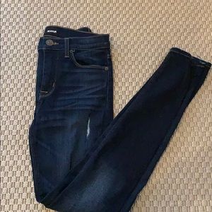 NEVER BEEN WORN- Hudson skinny jeans!